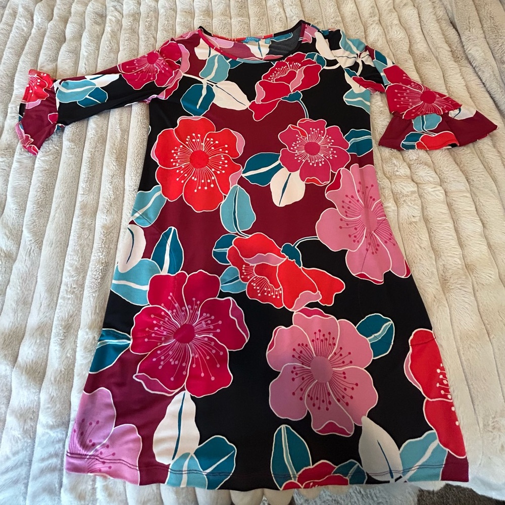 Rare Tori Richard fun and flirty pattern